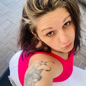 Meet your Posher, Sabrina